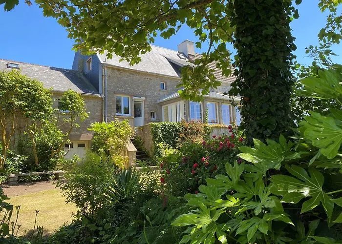 فندق مبيت وإفطار Christina's *